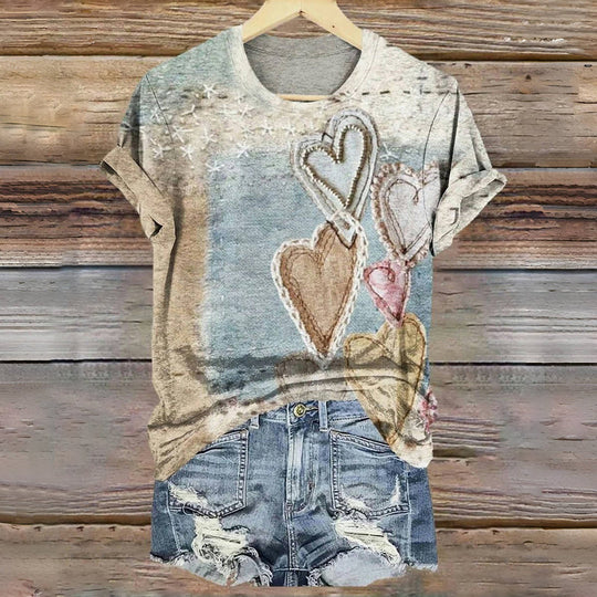 Bella™ Vintage Heart Print T-Shirt