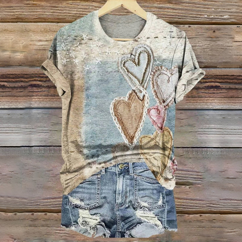 Bella™ Vintage Heart Print T-Shirt