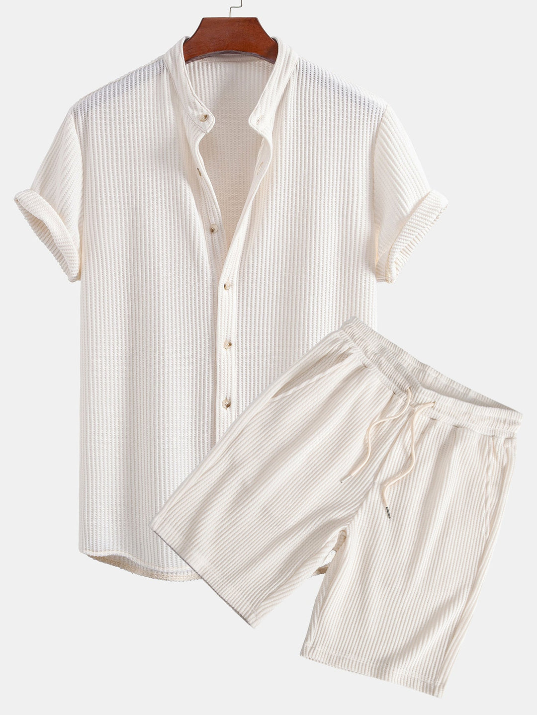 Waffle Slight brownD-collar shirt & waffle shorts with drawstring