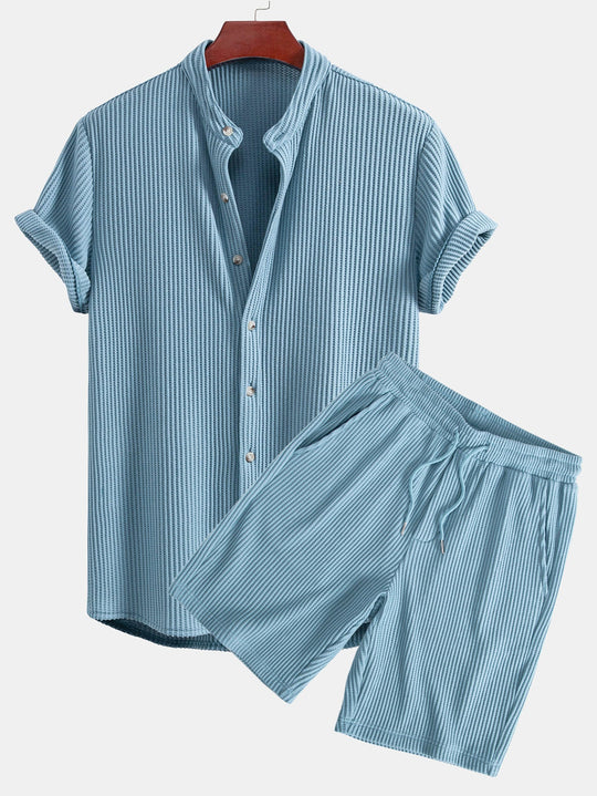 Waffle Slight brownD-collar shirt & waffle shorts with drawstring