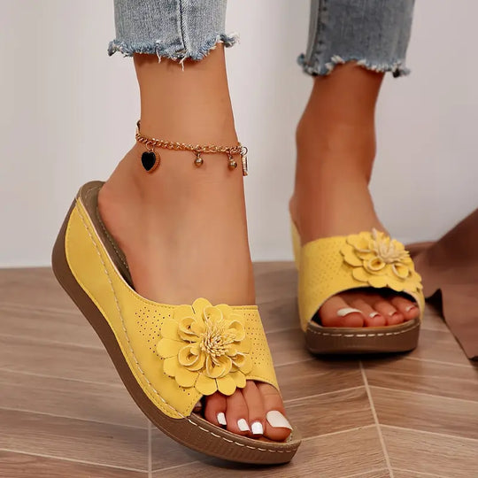 Flora™ Ergonomic Bloom Sandals
