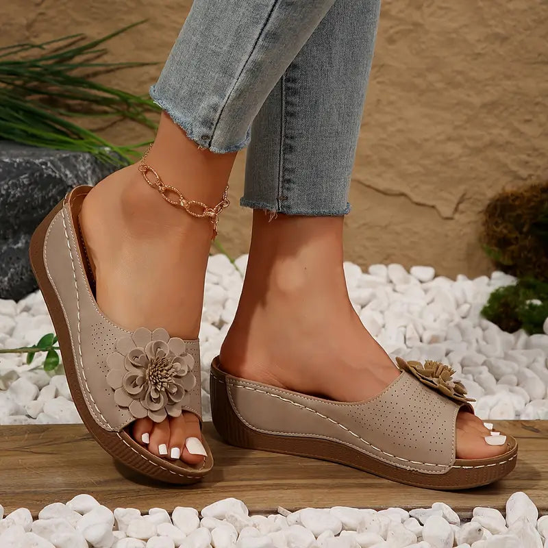 Flora™ Ergonomic Bloom Sandals