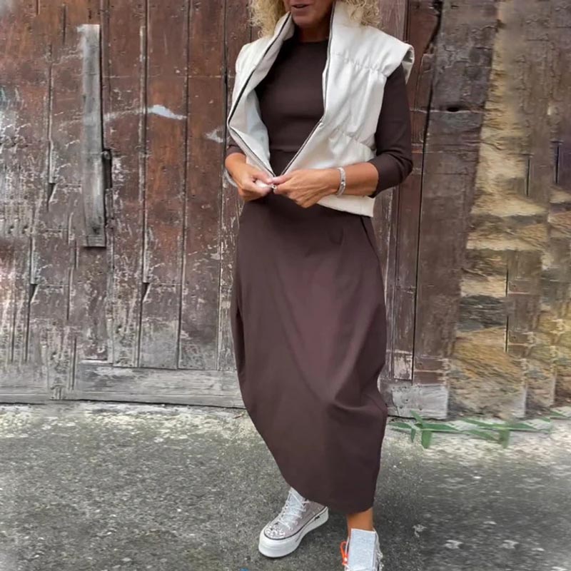 Jess™ Simple dress with pockets