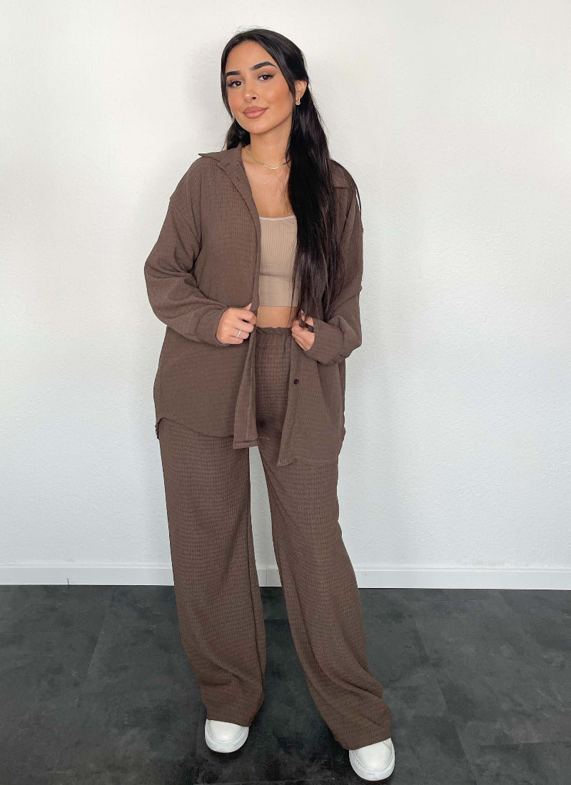Yona™ Shirt and pants set