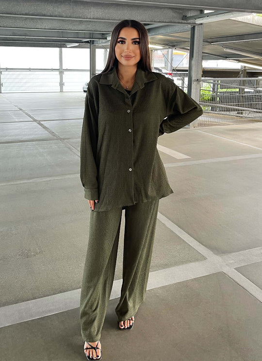 Yona™ Shirt and pants set