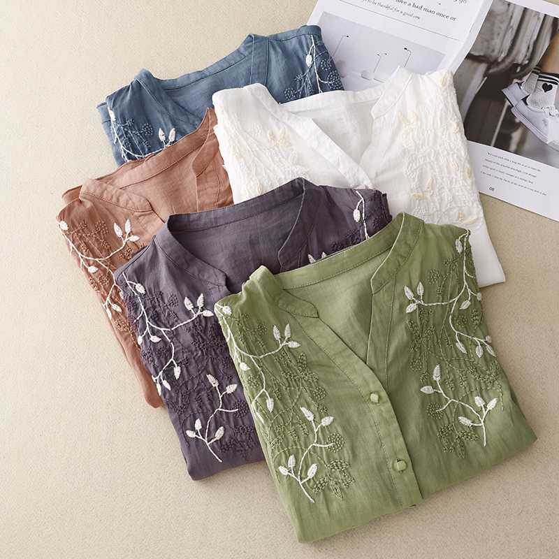 Laurienne™ | Embroidered Buttoned Blouse