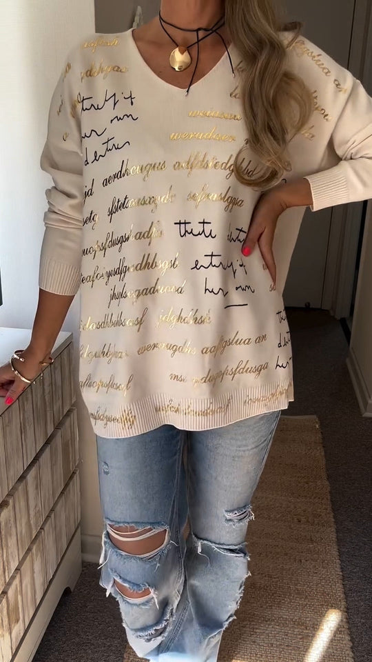 Sam™ Casual V-Neck Print Tee