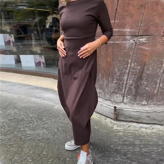 Jess™ Simple dress with pockets