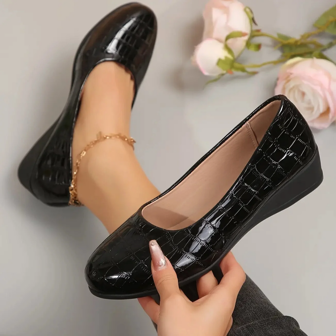 Orthopedic leather shoes, lightweight, non-slip, breathable for women