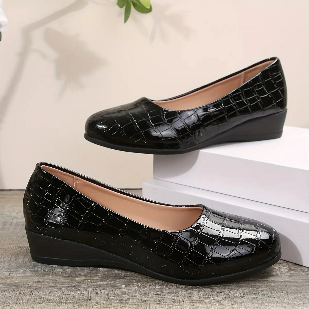 Orthopedic leather shoes, lightweight, non-slip, breathable for women