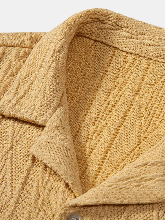 Knitted geometric texture Red Cuban shirt and linen straight-leg pants