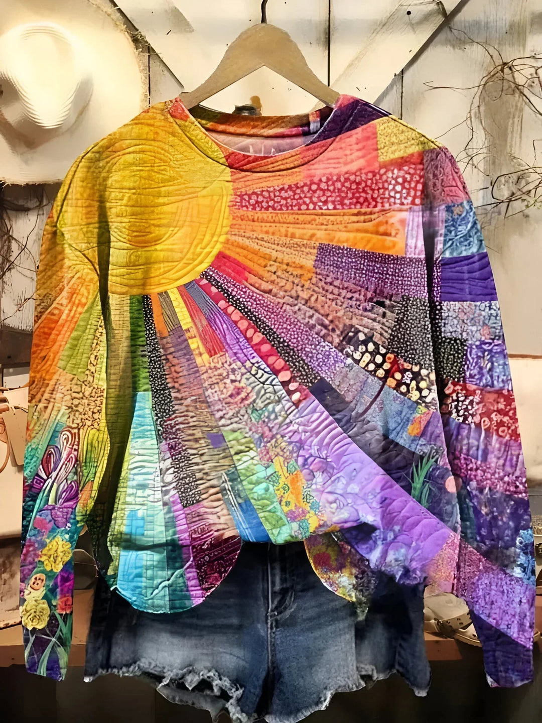 Myriam - Colorful sweatshirt with sun collage